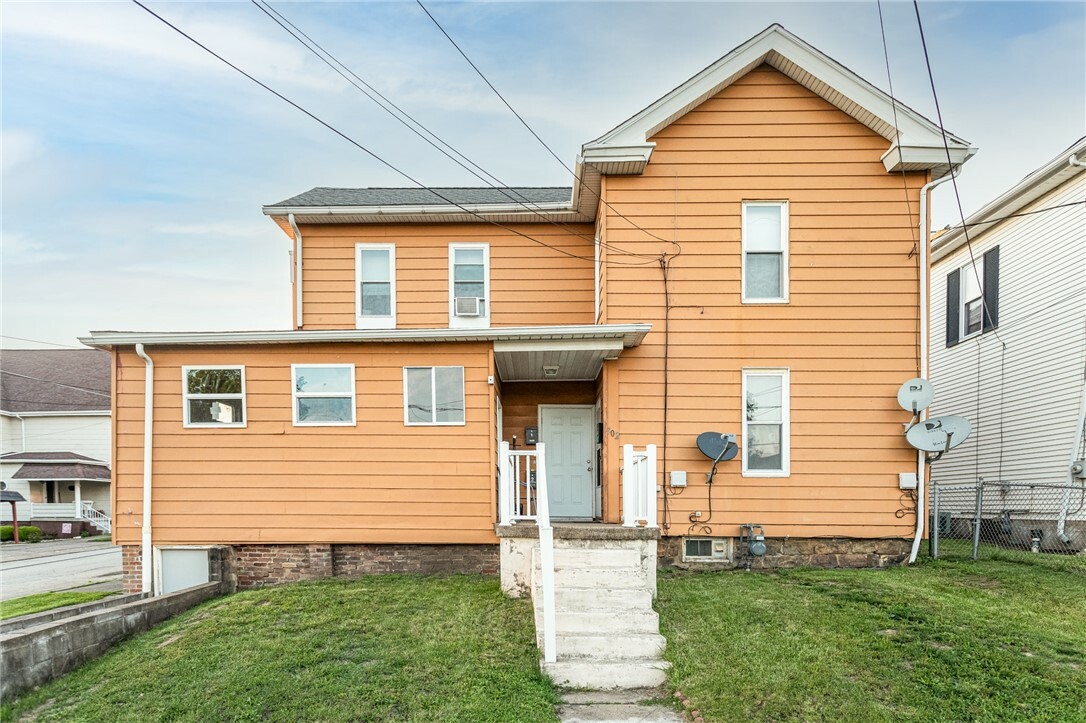 Property Photo: 302 E Washington Ave PA 15425