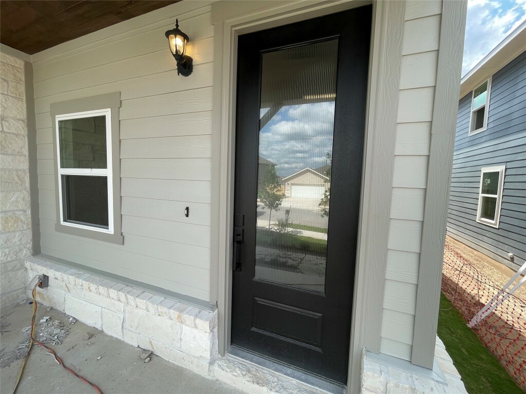 Property Photo: 112 Brislecone Pass TX 78634