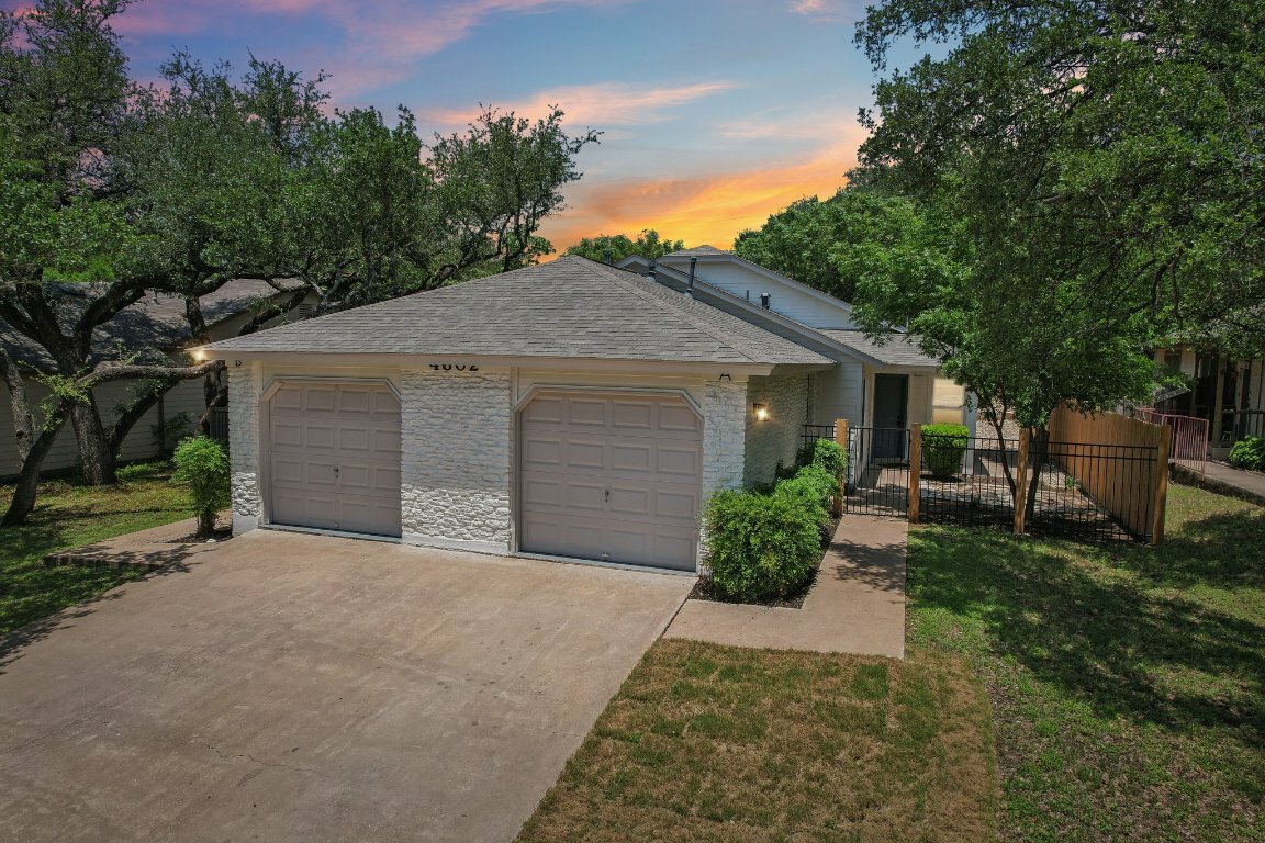 Property Photo: 4602 Brown Bark Place TX 78727