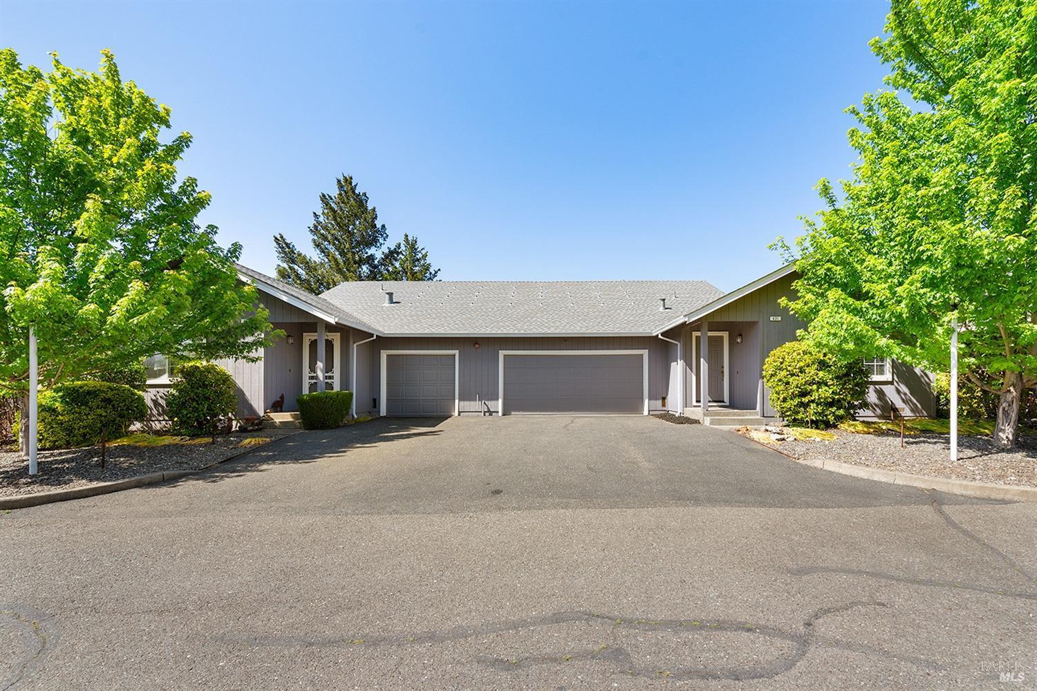 Property Photo: 431 433 University Street CA 95448