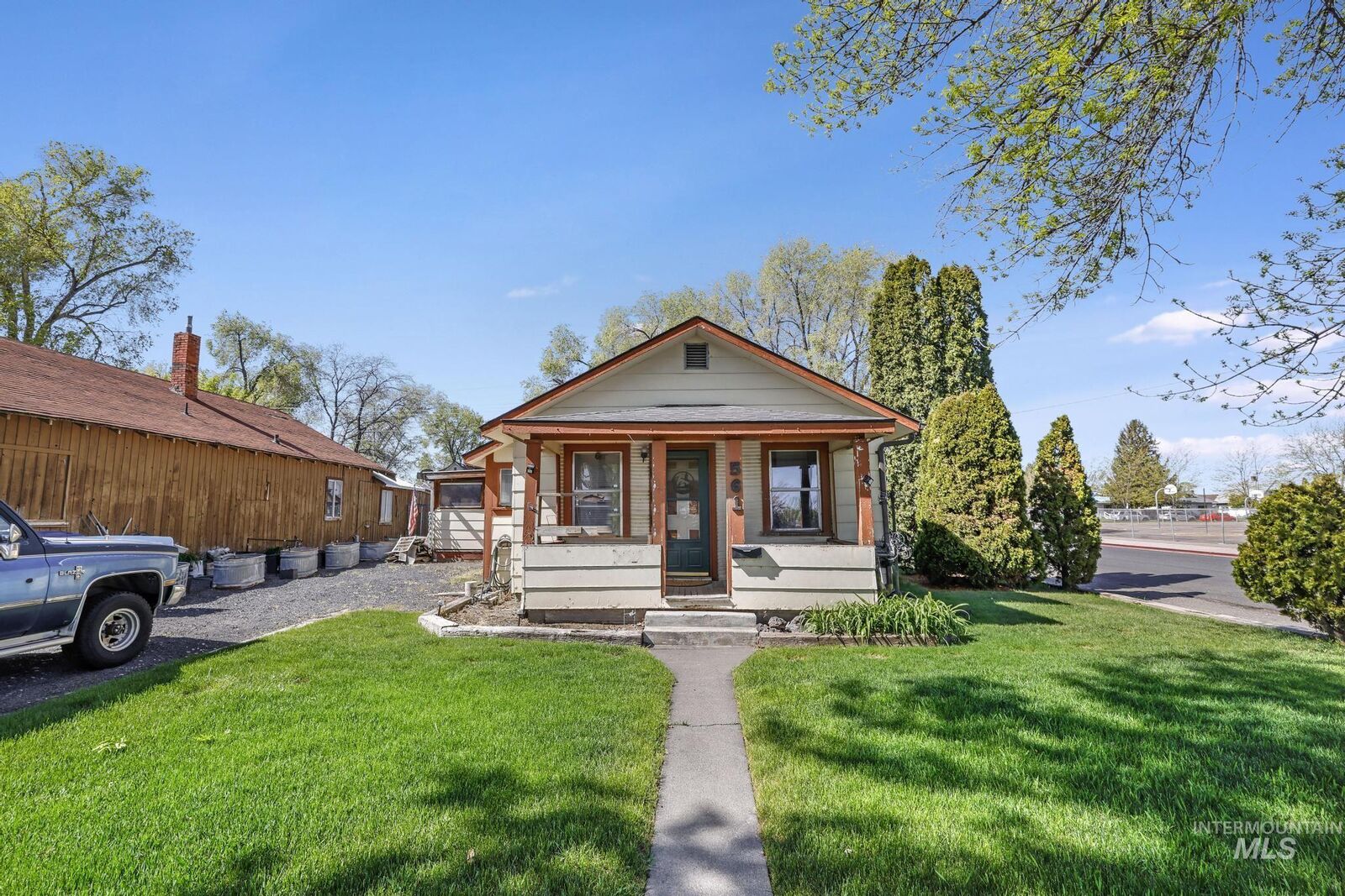 Property Photo: 561 3rd Ave N ID 83301-5707