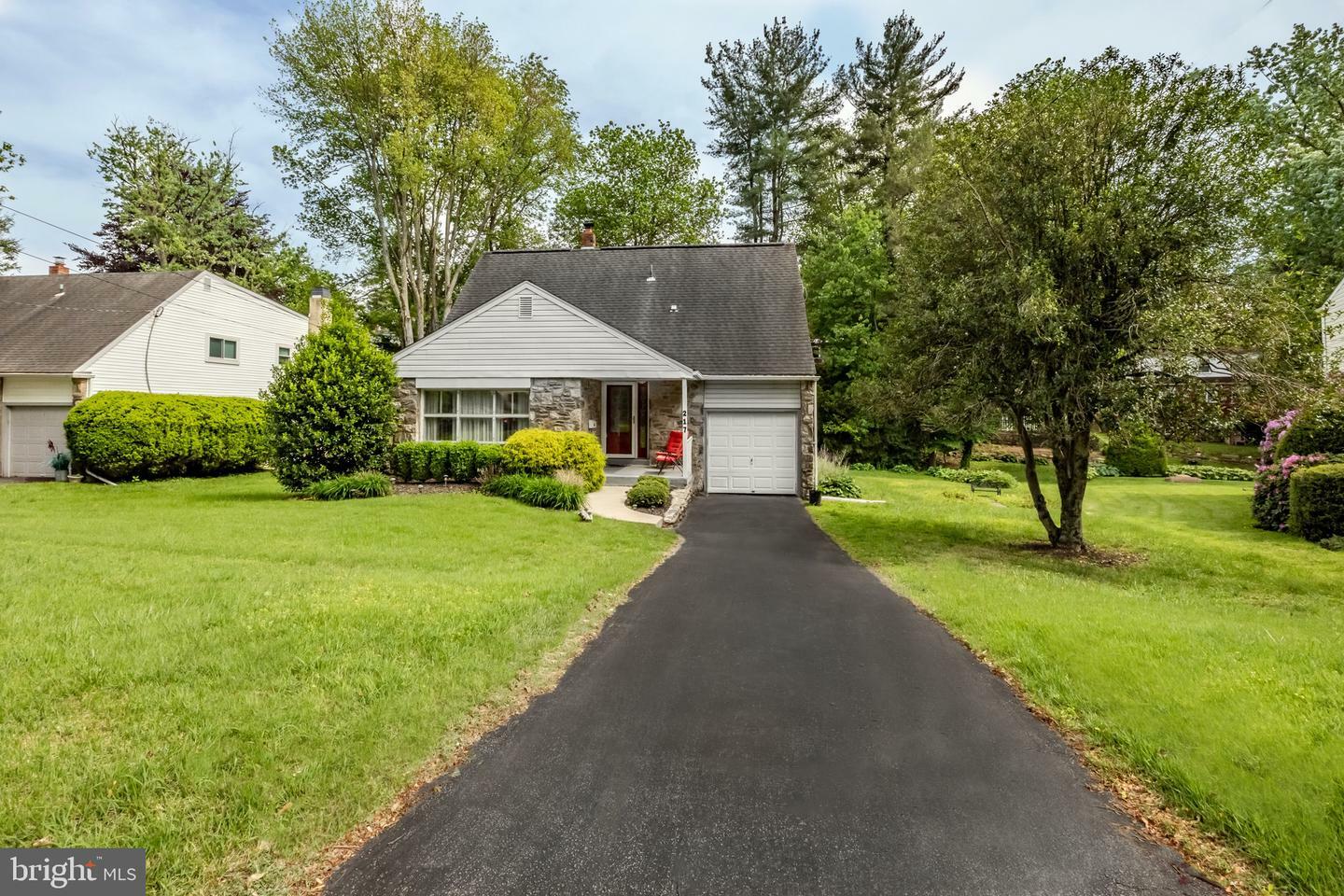 Property Photo: 217 David Drive PA 19083