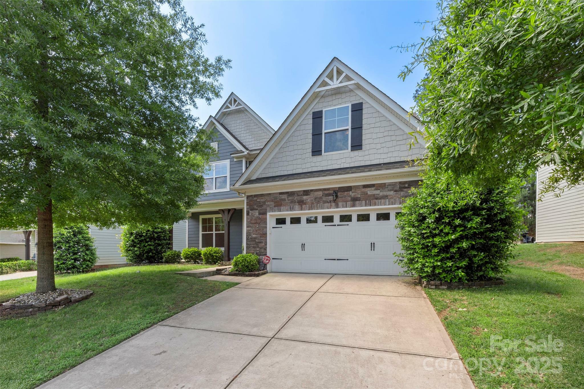 Property Photo: 9230 Loch Glen Way NC 28278