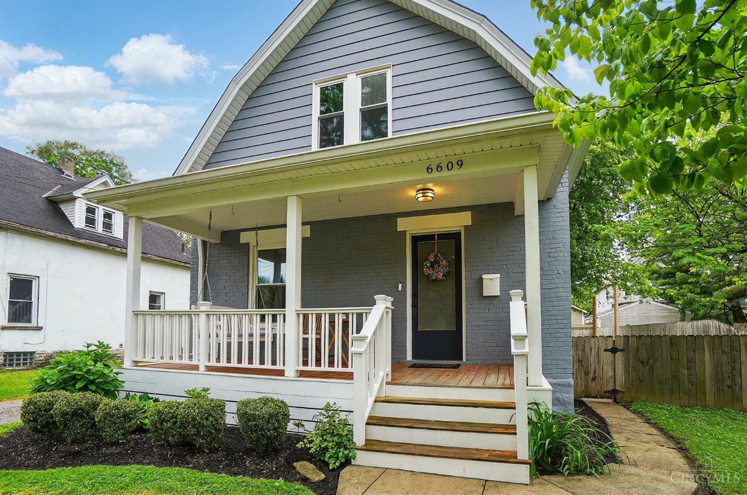 Property Photo: 6609 Buckingham Place OH 45227
