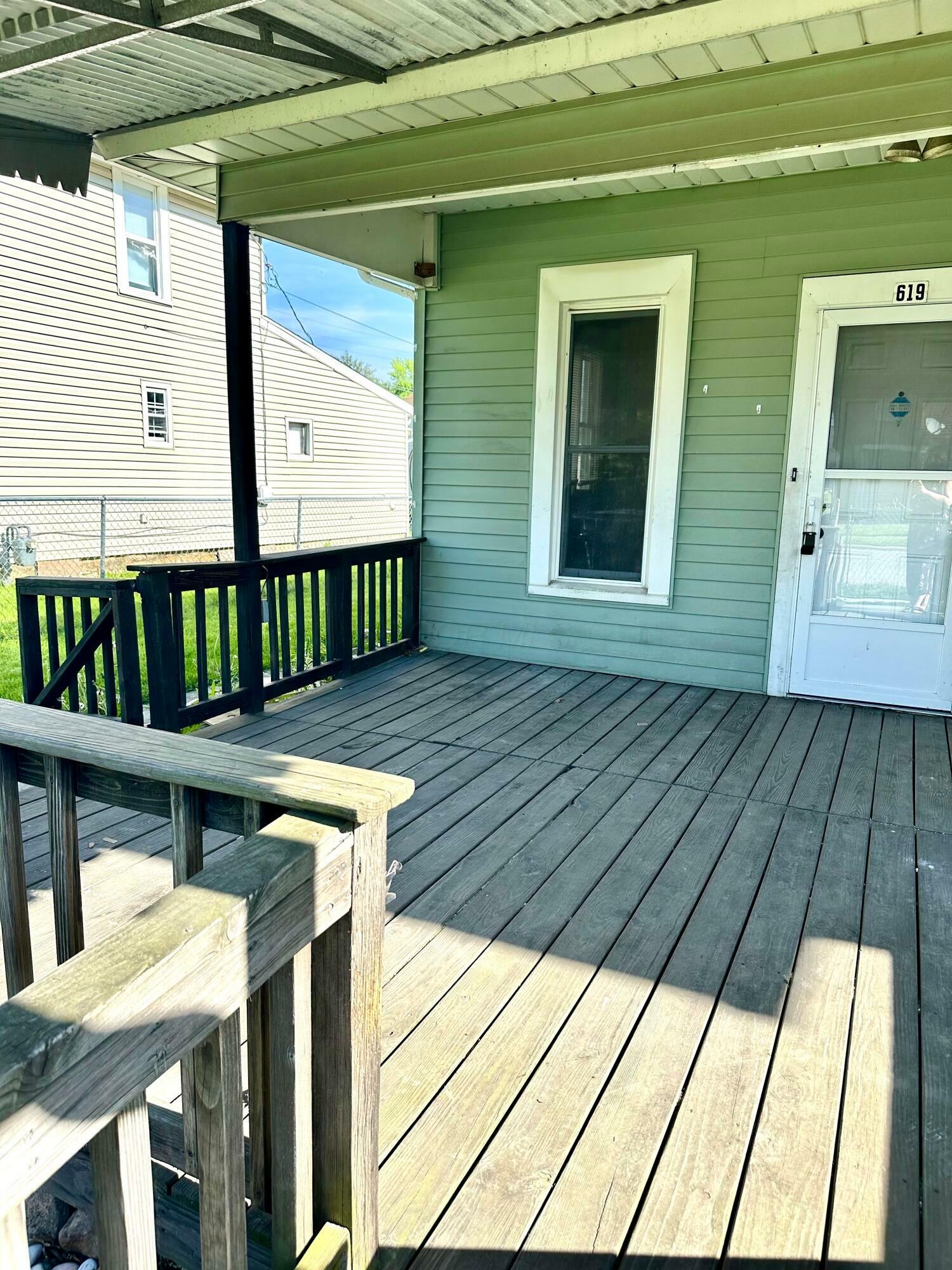 Property Photo: 619 Sugar Street OH 43302