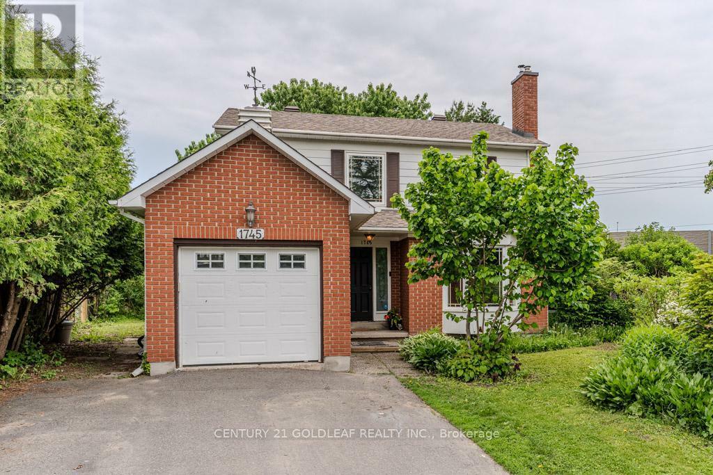 1745 Bonaventure Terrace  Ottawa ON K1C 1W5 photo