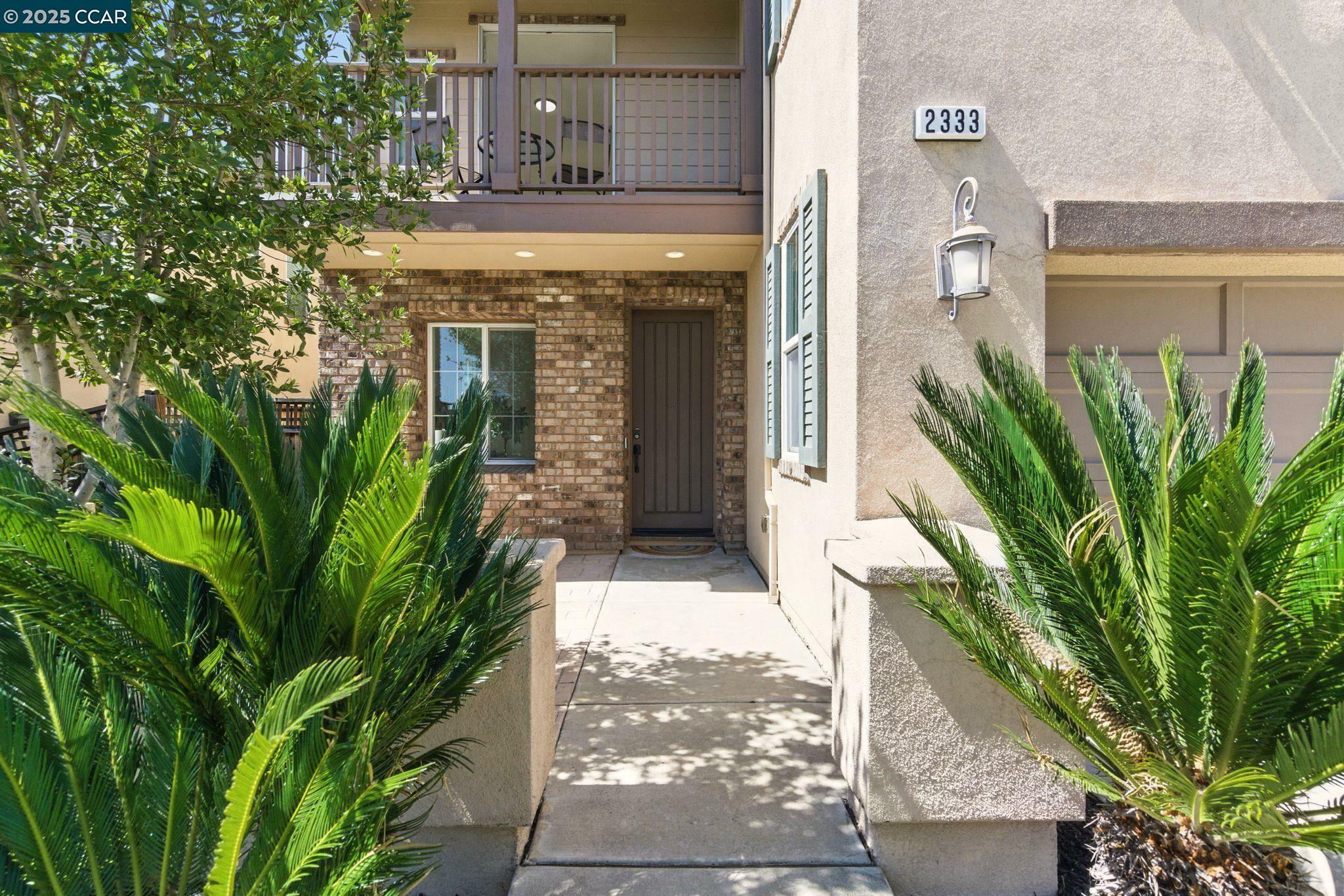Property Photo: 2333 Capistrello St CA 94568