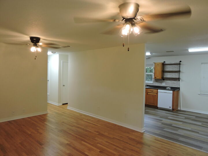 Property Photo:  3134 Auburn Road  FL 32539 