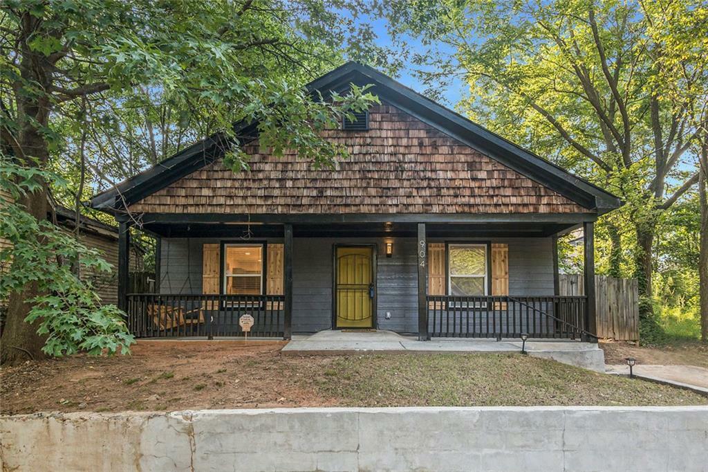 904 Smith St SW Street SW  Atlanta GA 30310 photo