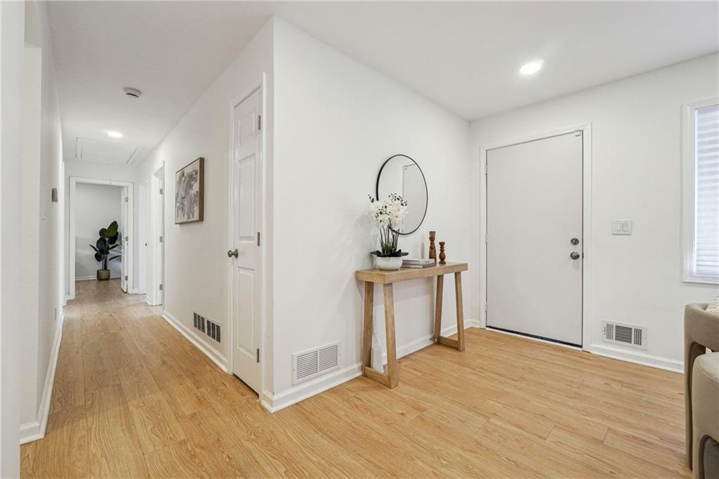 Property Photo: 1667 Atherton Circle GA 30035