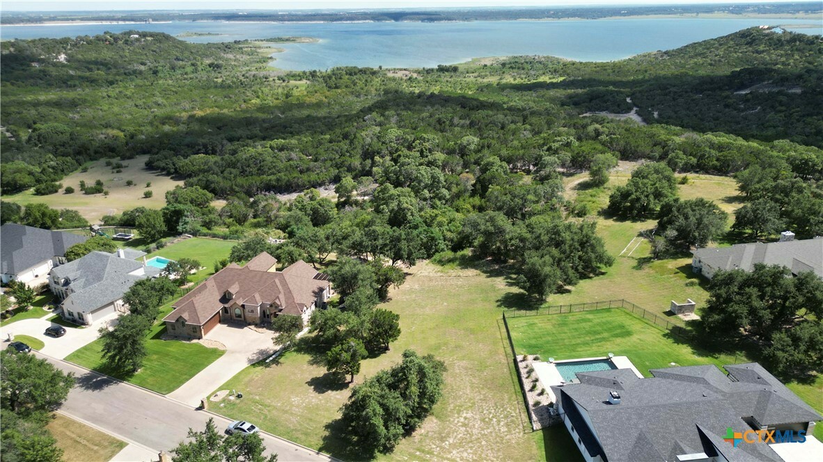 Property Photo: 2124 Balcones Place TX 76513