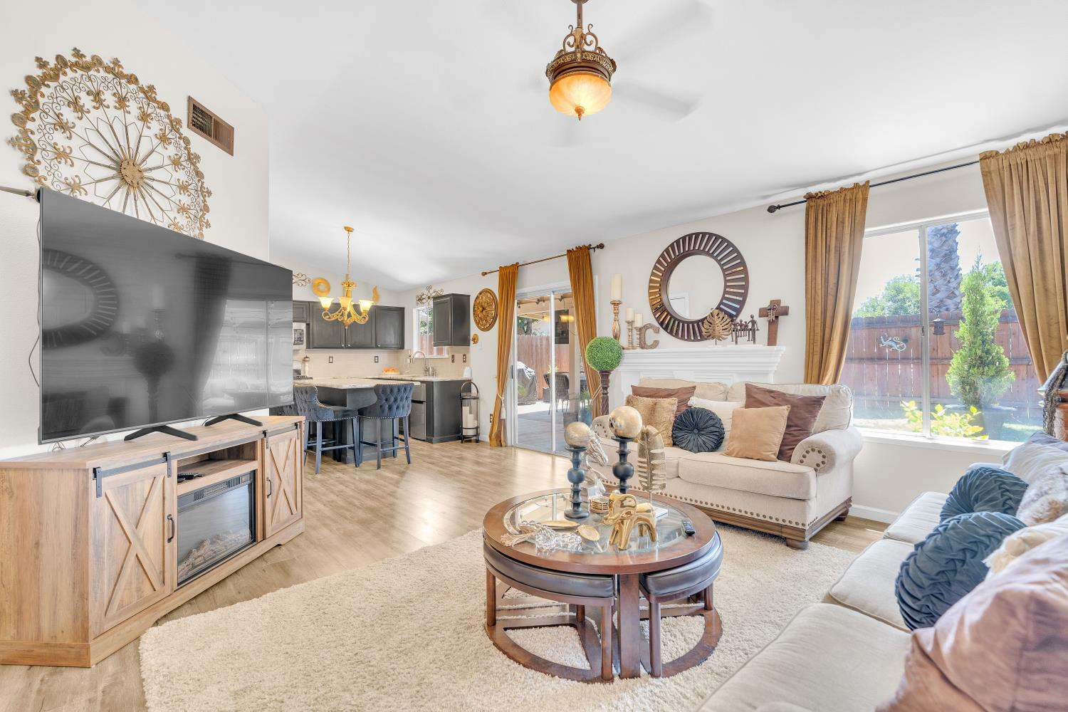 Property Photo: 5266 E Harvest Lane CA 93725