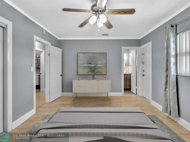Property Photo: 3711 Van Buren St 12 FL 33021