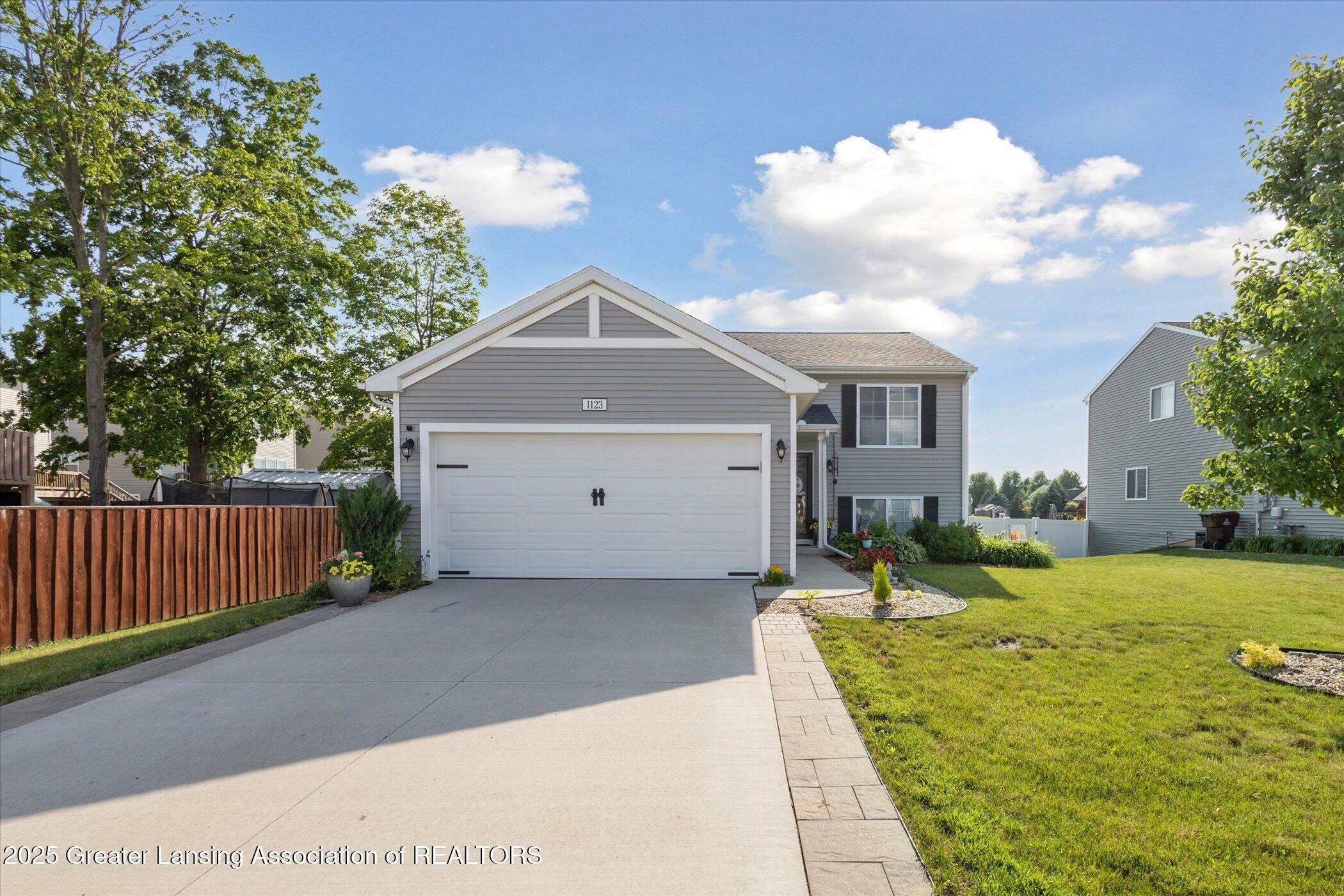 Property Photo: 1123 Chesham Lane MI 48837