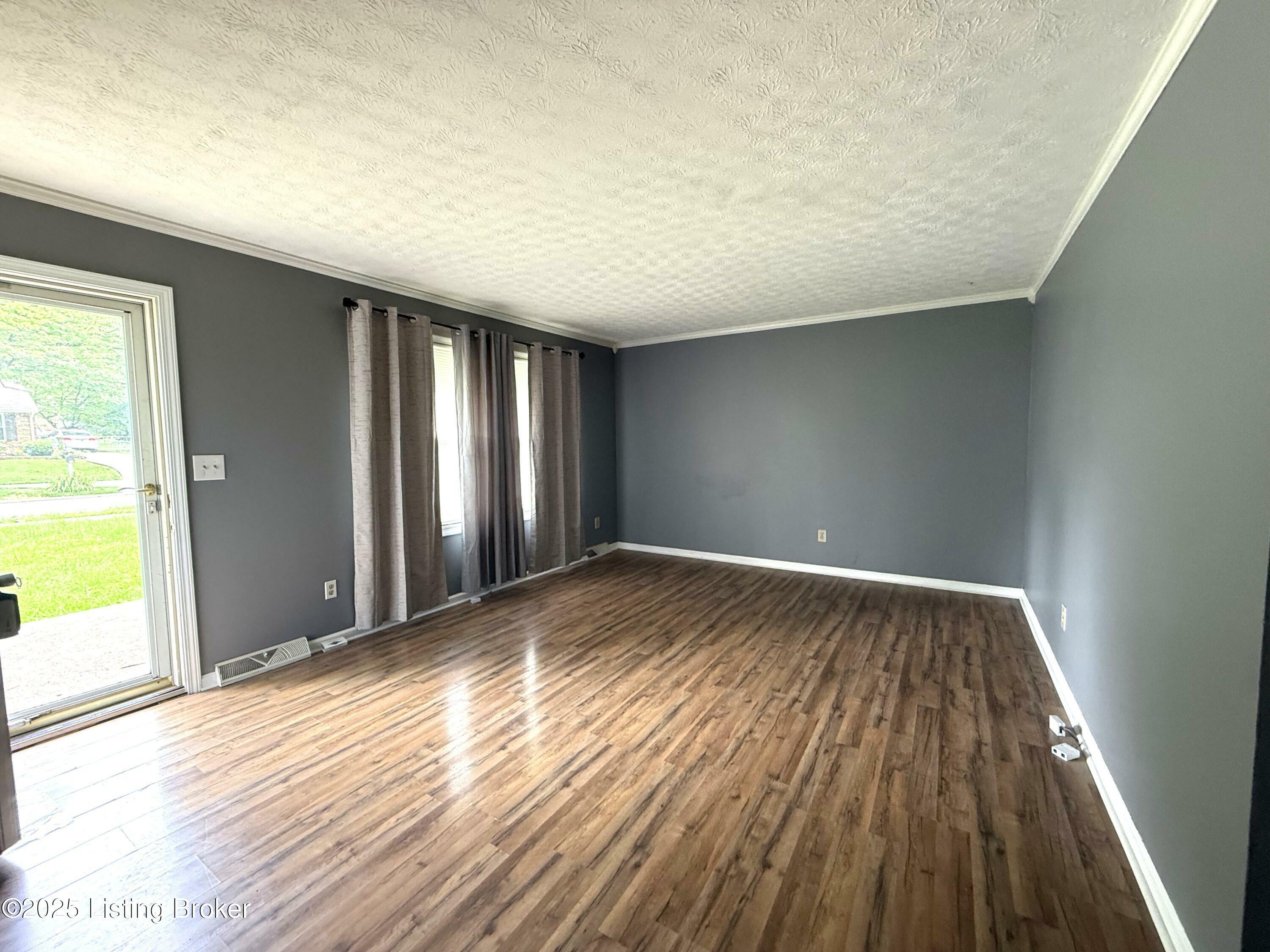 Property Photo: 506 Savannah Ave KY 42701