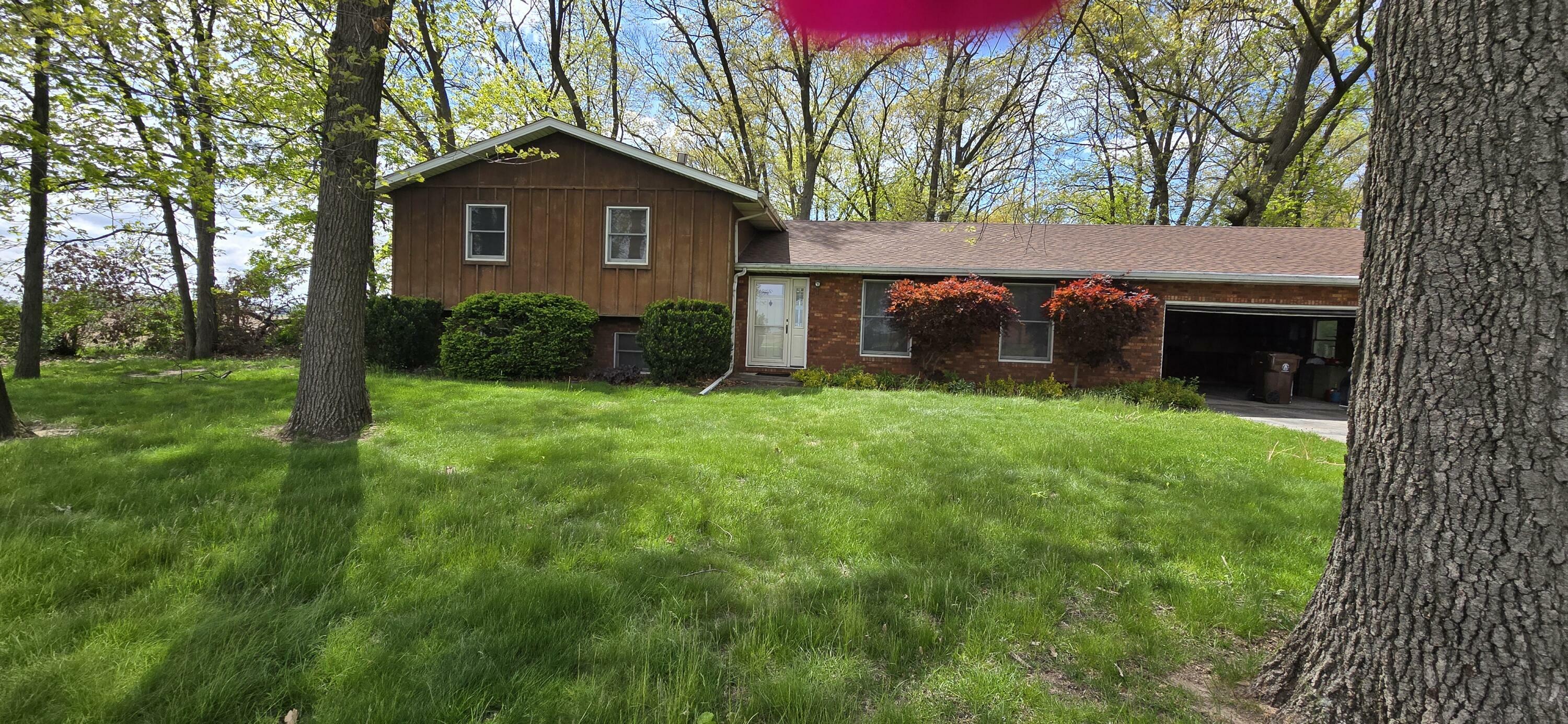 Property Photo: 824 S 500 IN 46347