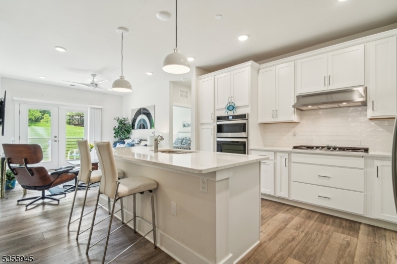 Property Photo: 2 Vanderbilt Blvd 103 NJ 07932