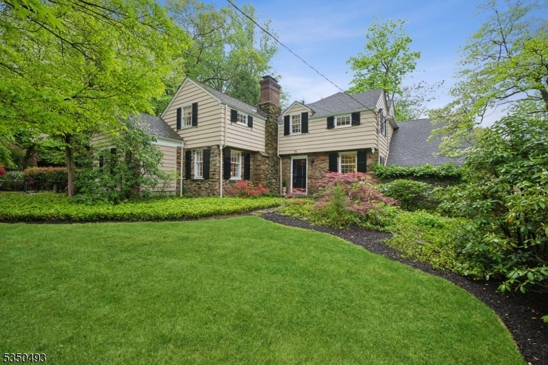 Property Photo: 75 Countryside Dr NJ 07901