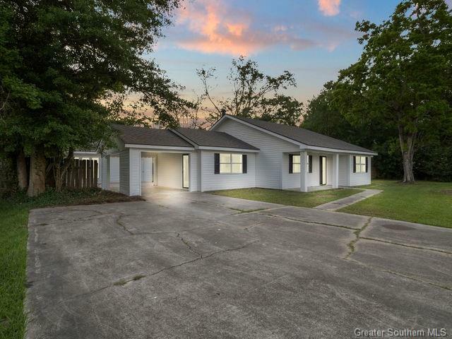 Property Photo: 113 N Welty Avenue LA 70647