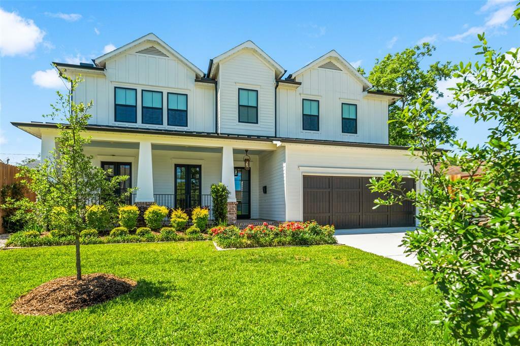 Property Photo: 1221 Lamonte Lane TX 77018