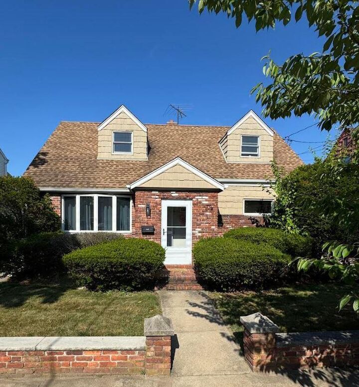 158-38 84th Street  Howard Beach NY 11414 photo