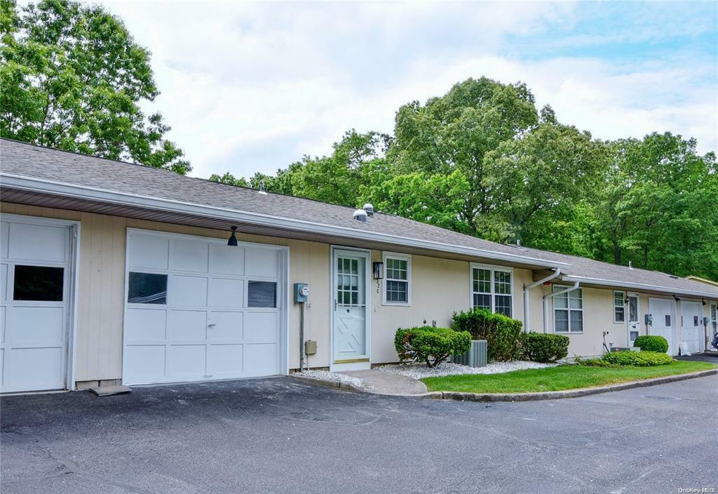 Property Photo: 332 C Woodbridge Drive Woodbridge Dr NY 11961