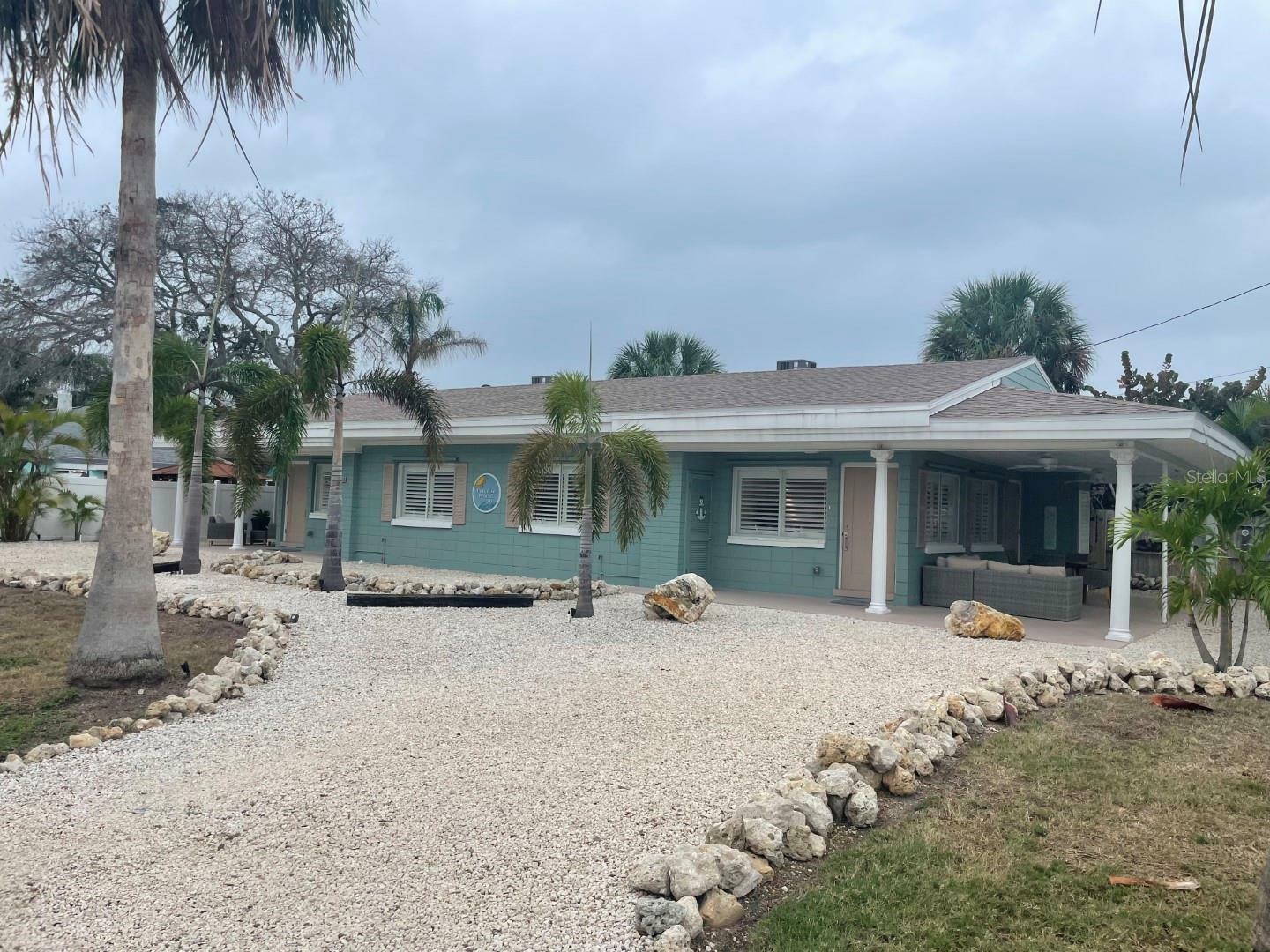 Property Photo: 720 E Gulf Boulevard B FL 33785