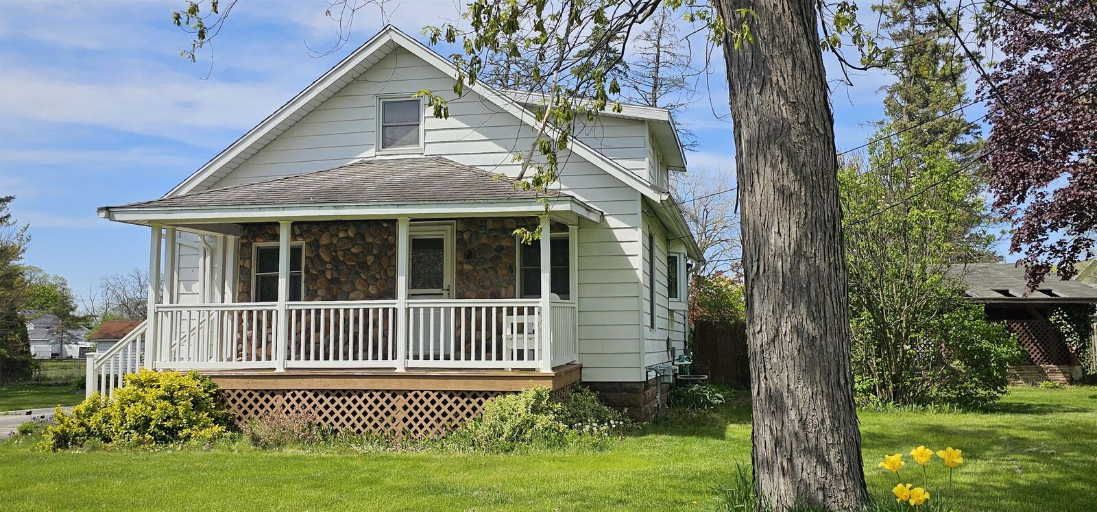 Property Photo: 115 E Murphy Street MI 48706