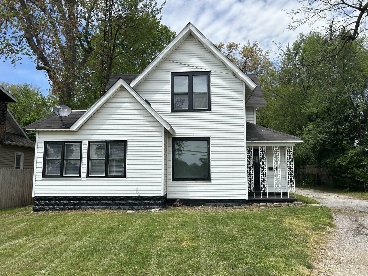 190 E Michigan Avenue  Three Rivers MI 49093 photo