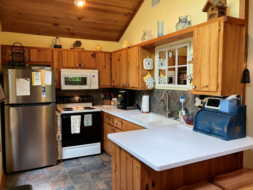 Property Photo: 54 Bumblebee Ln NC 28906