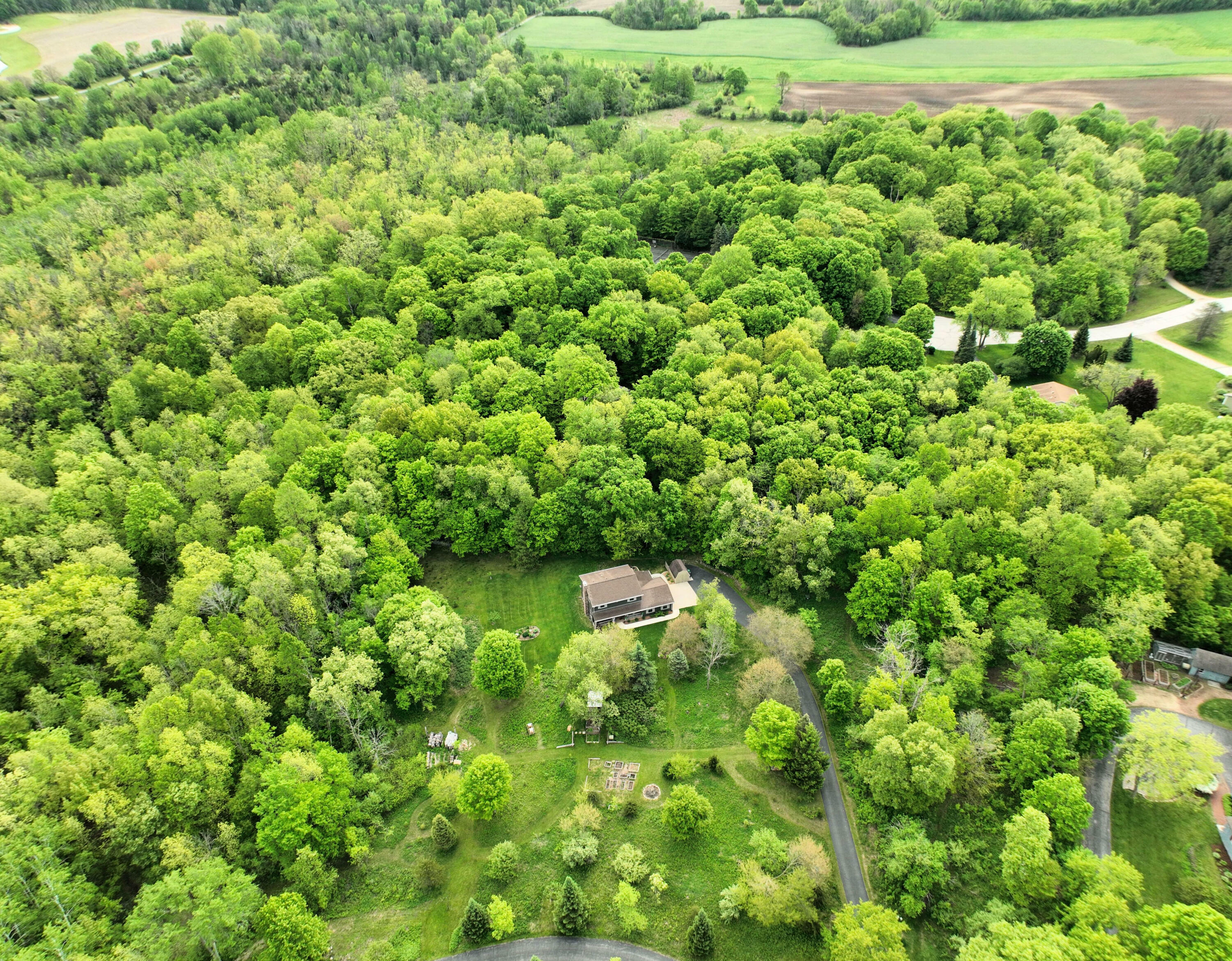 Property Photo: 5458 Cascade Dr WI 53095