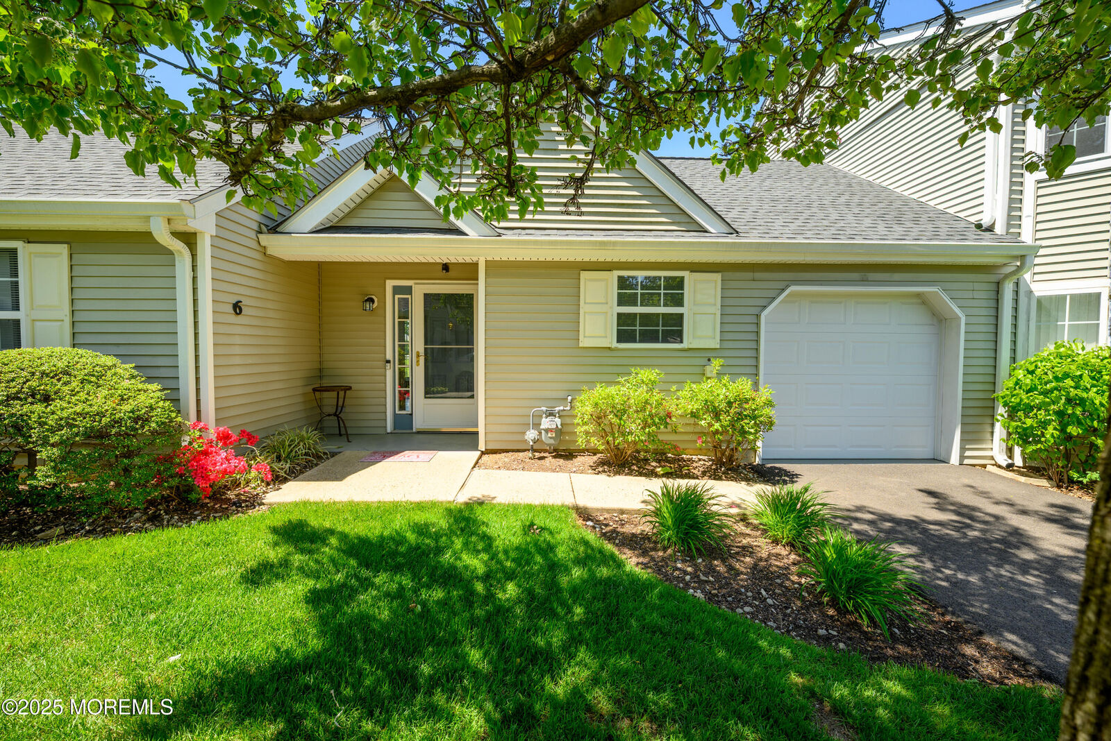 Property Photo:  6 Pagoda Lane  NJ 07728 