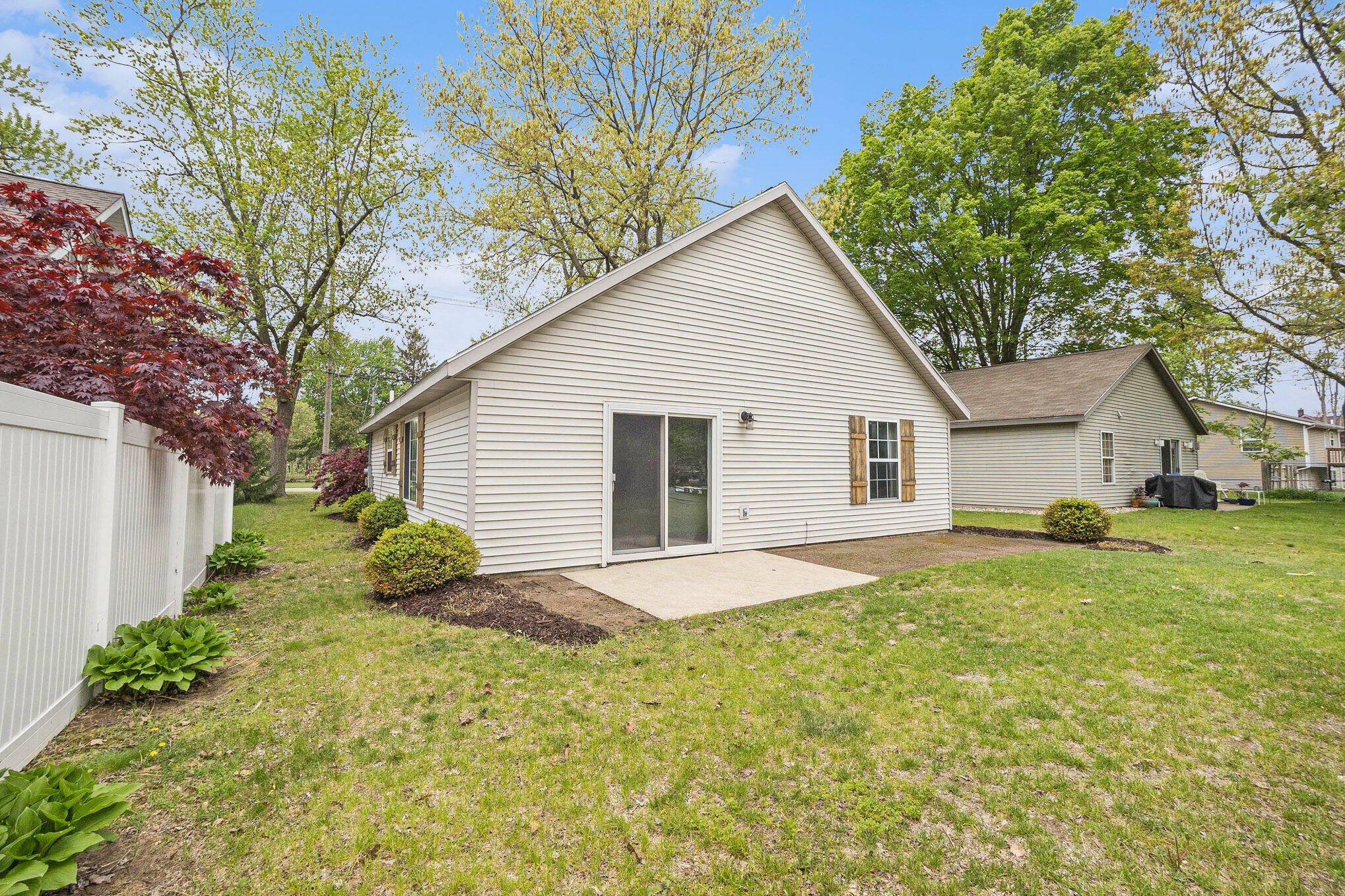 Property Photo: 669 S 160th Avenue MI 49423