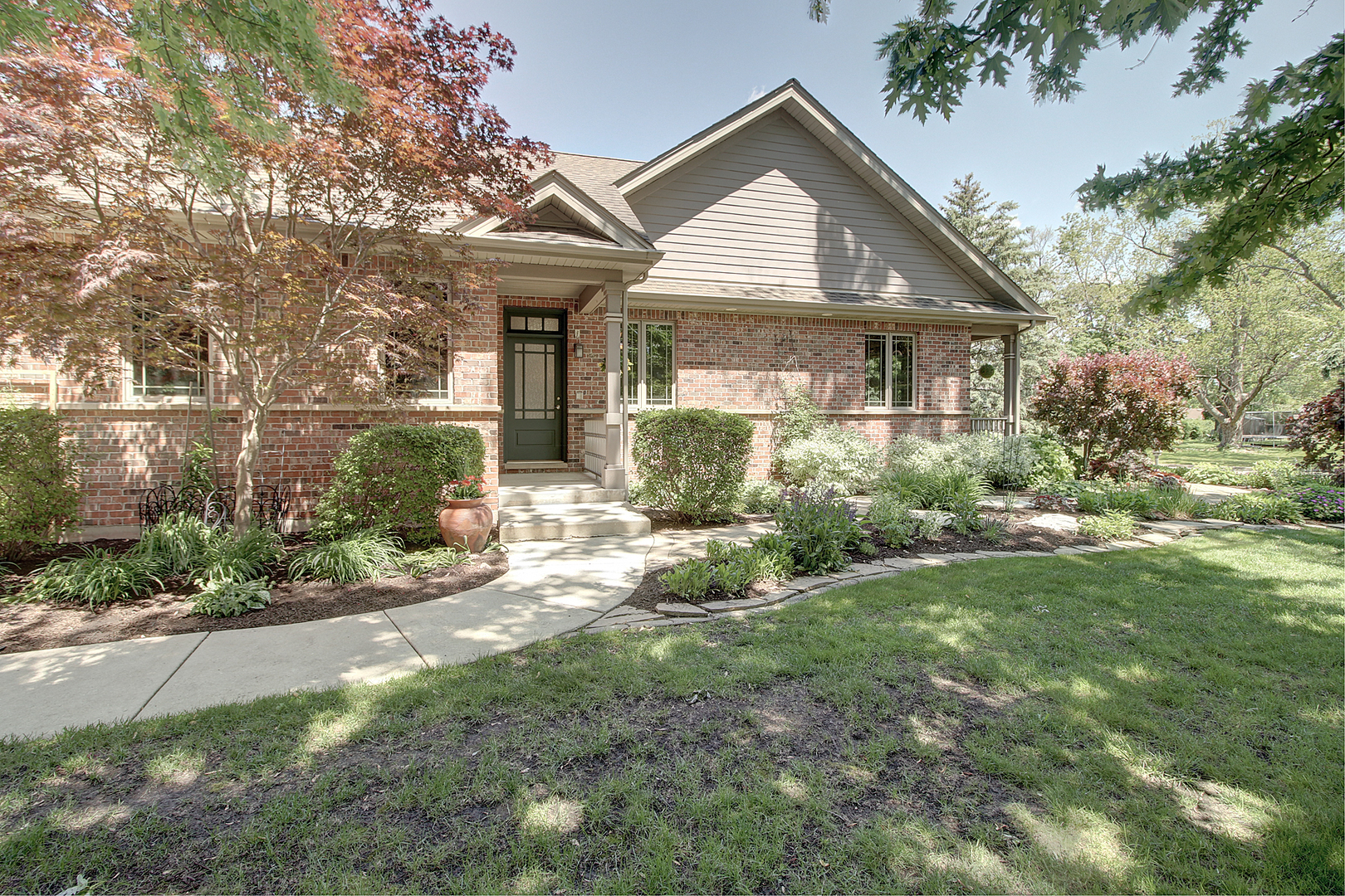 Property Photo: 2601 Commonwealth Avenue IL 60435