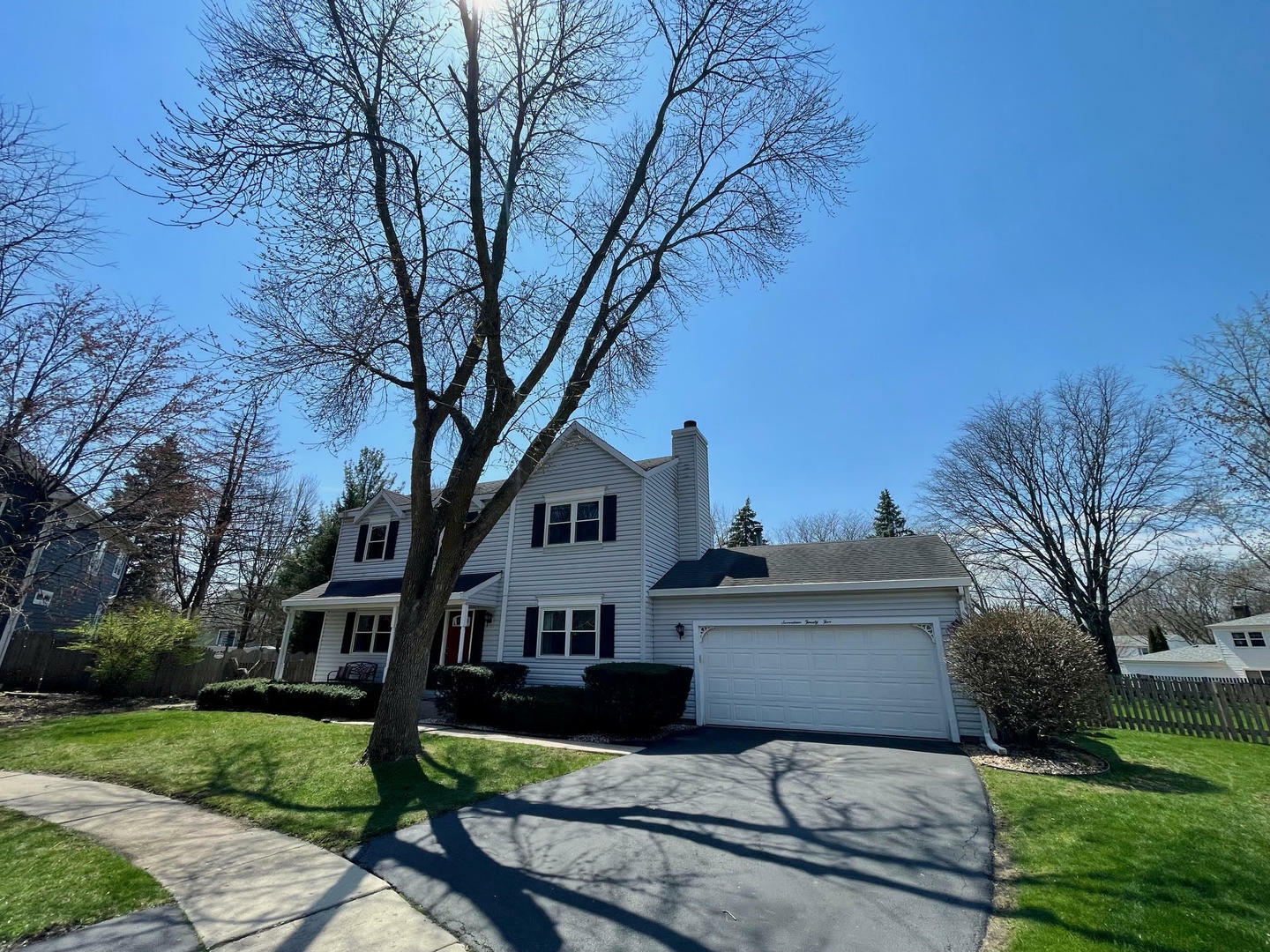 Property Photo: 1725 Drake Court IL 60565