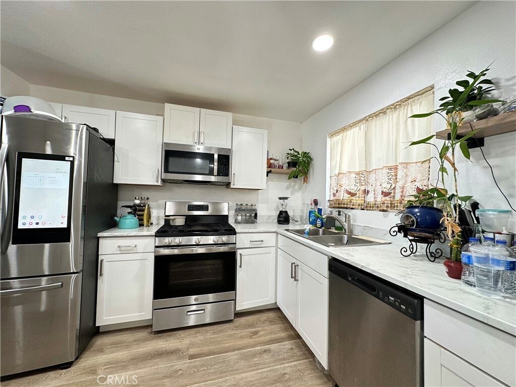 Property Photo:  309 Santo Drive  CA 92583 