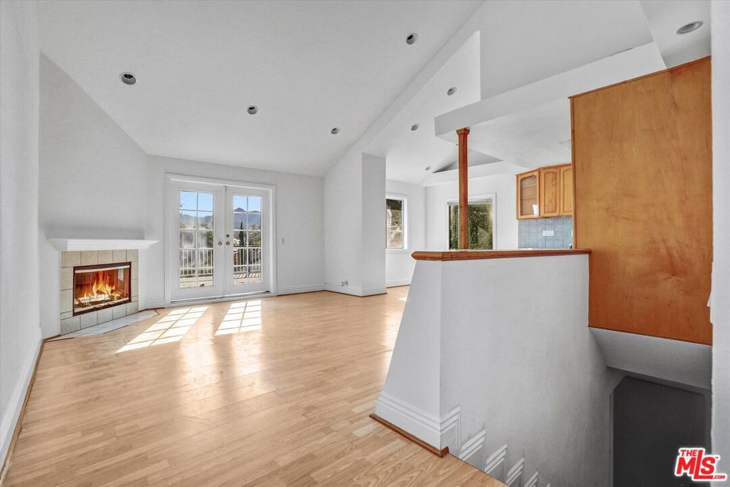 Property Photo:  21662 Wo He Lo Trail  CA 91311 