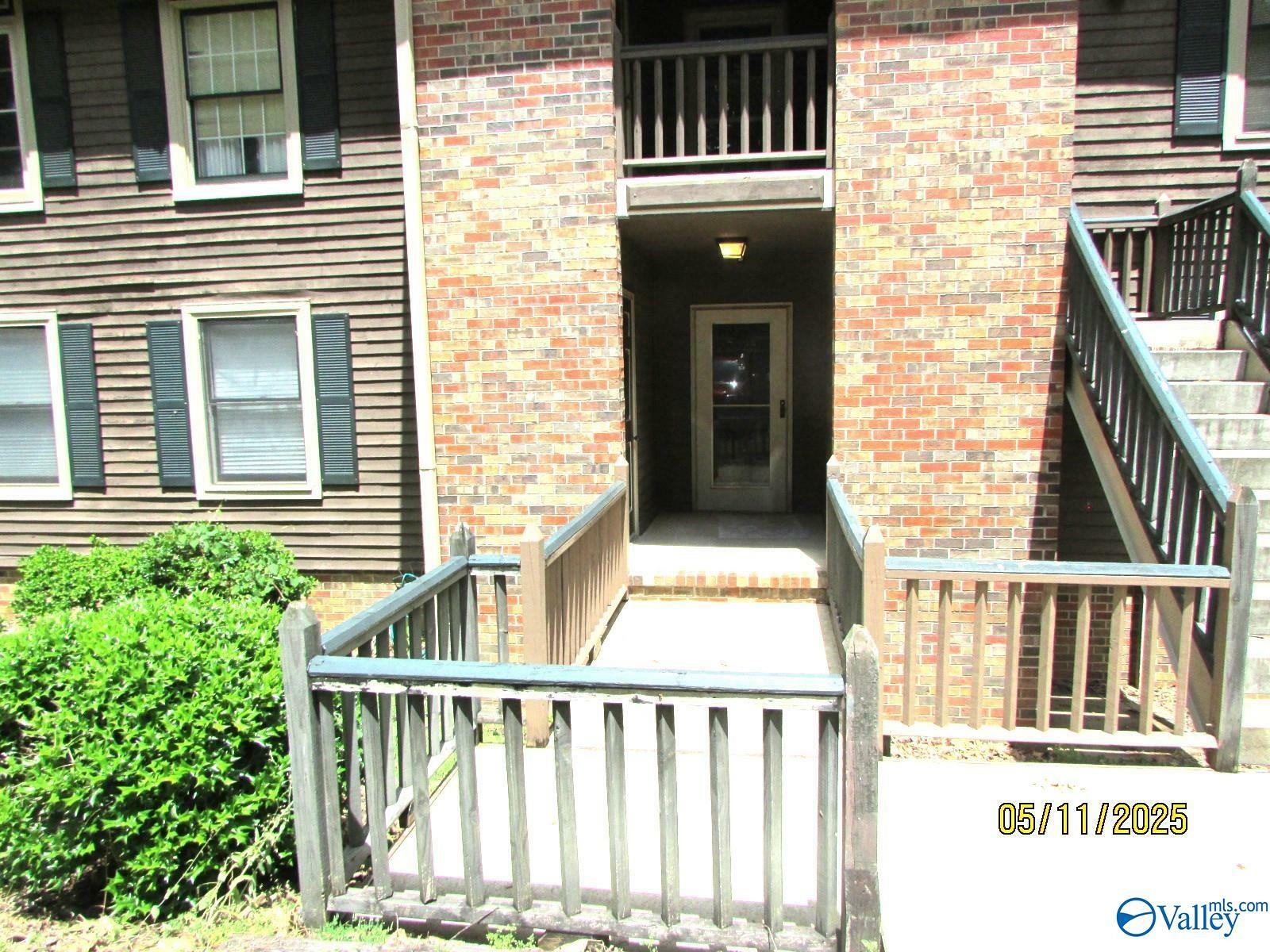 Property Photo: 3025 Live Oak Lane AL 35802