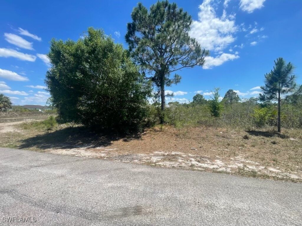 Property Photo: 2901 55th Street W FL 33971