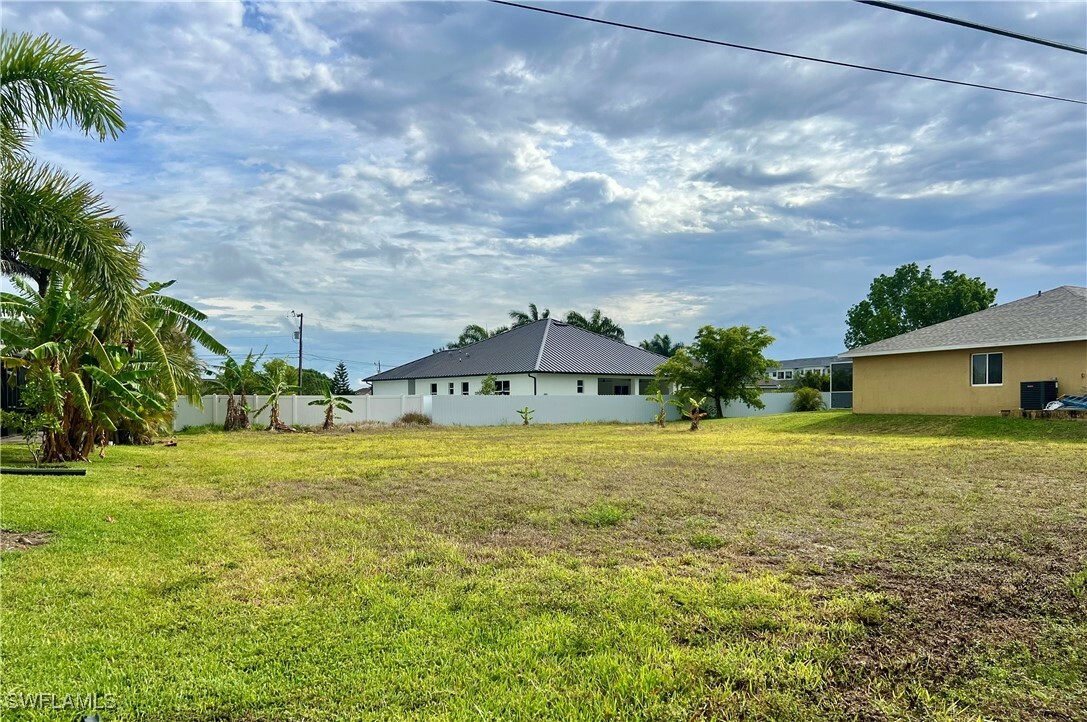 Property Photo: 1729 Savona Parkway W FL 33914