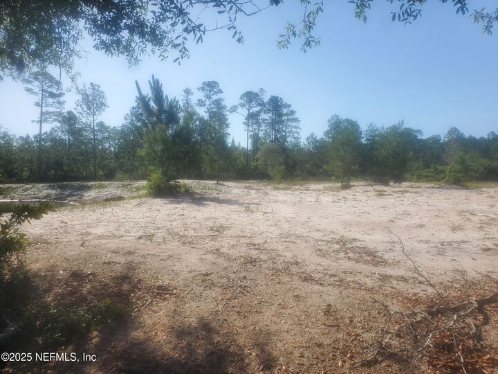 Property Photo: 601 Georgetown Denver Road FL 32112