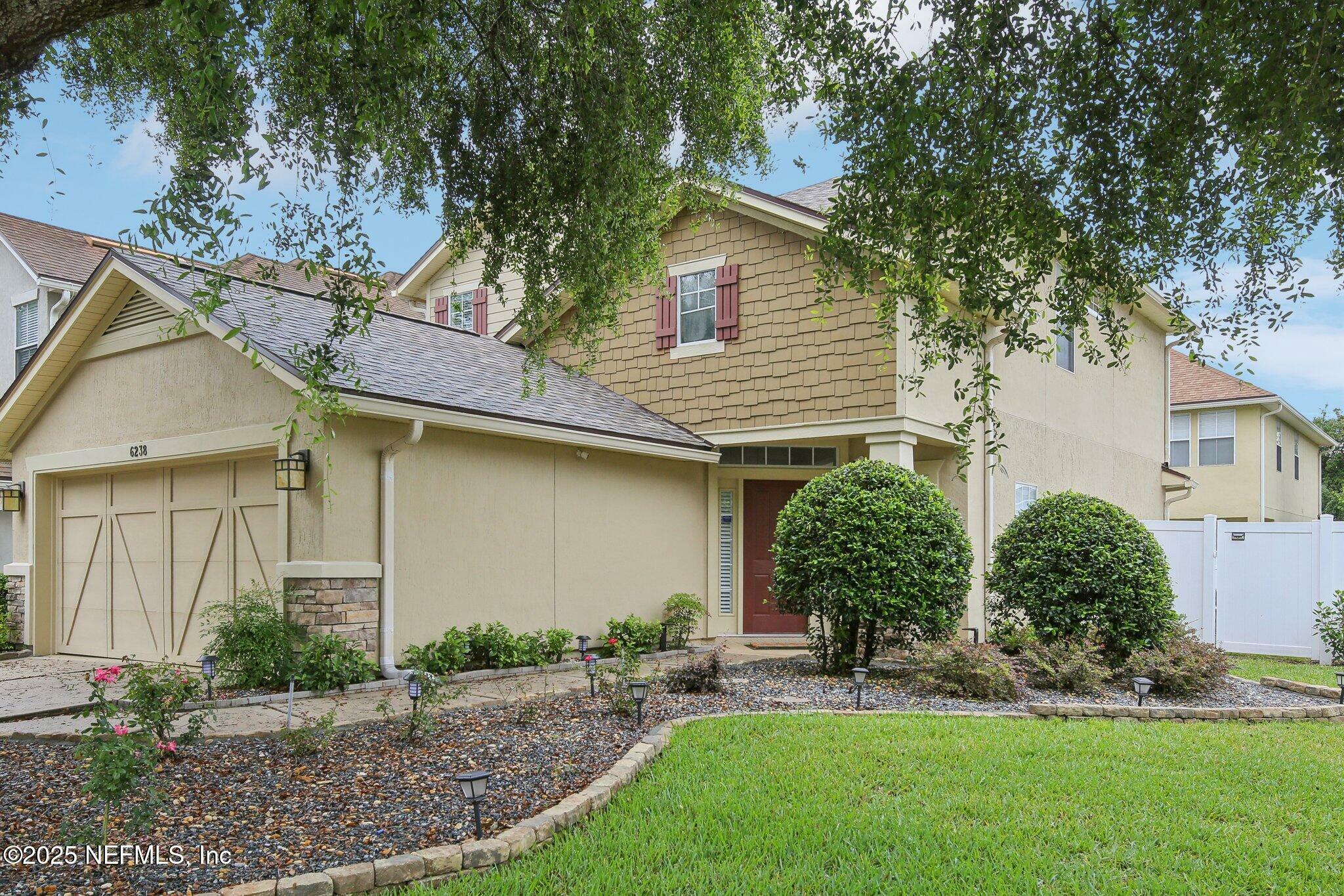 Property Photo: 6238 Devonhurst Drive FL 32258
