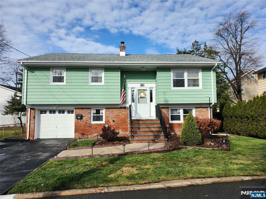 Property Photo: 12 Henches Place NJ 07643