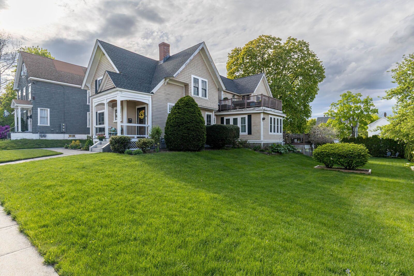 Property Photo: 20 Russell Avenue NH 03060
