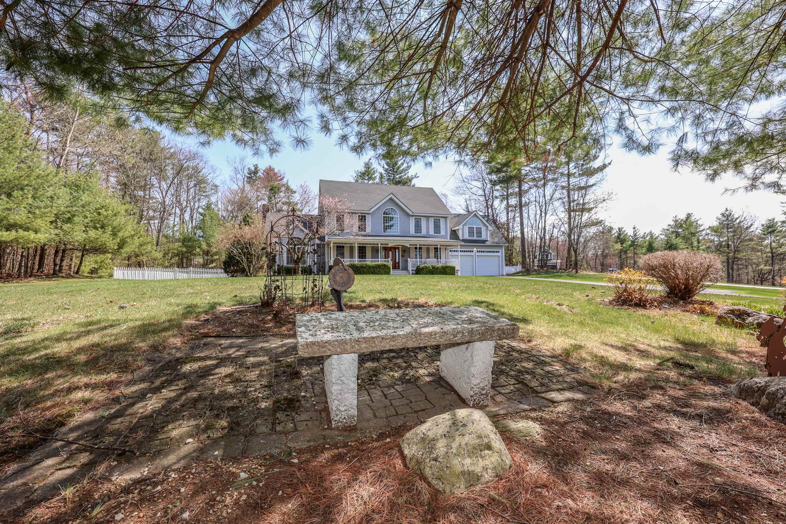 Property Photo: 3 Hidden Meadow Drive NH 03053