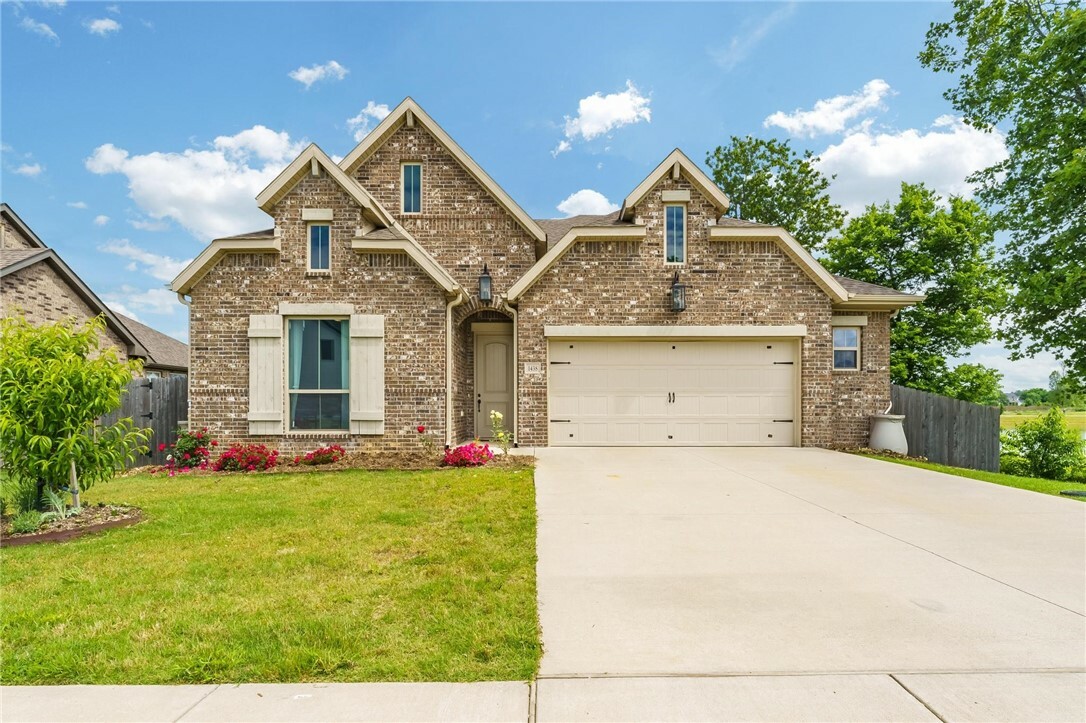 Property Photo: 1438 Allen'S Mill Way AR 72718