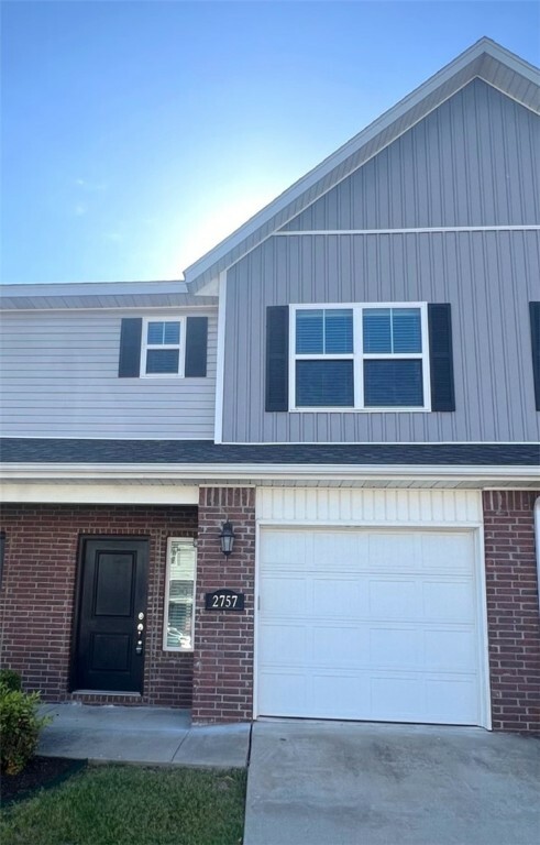 Property Photo: 2757 W Kilimanjaro Way AR 72758