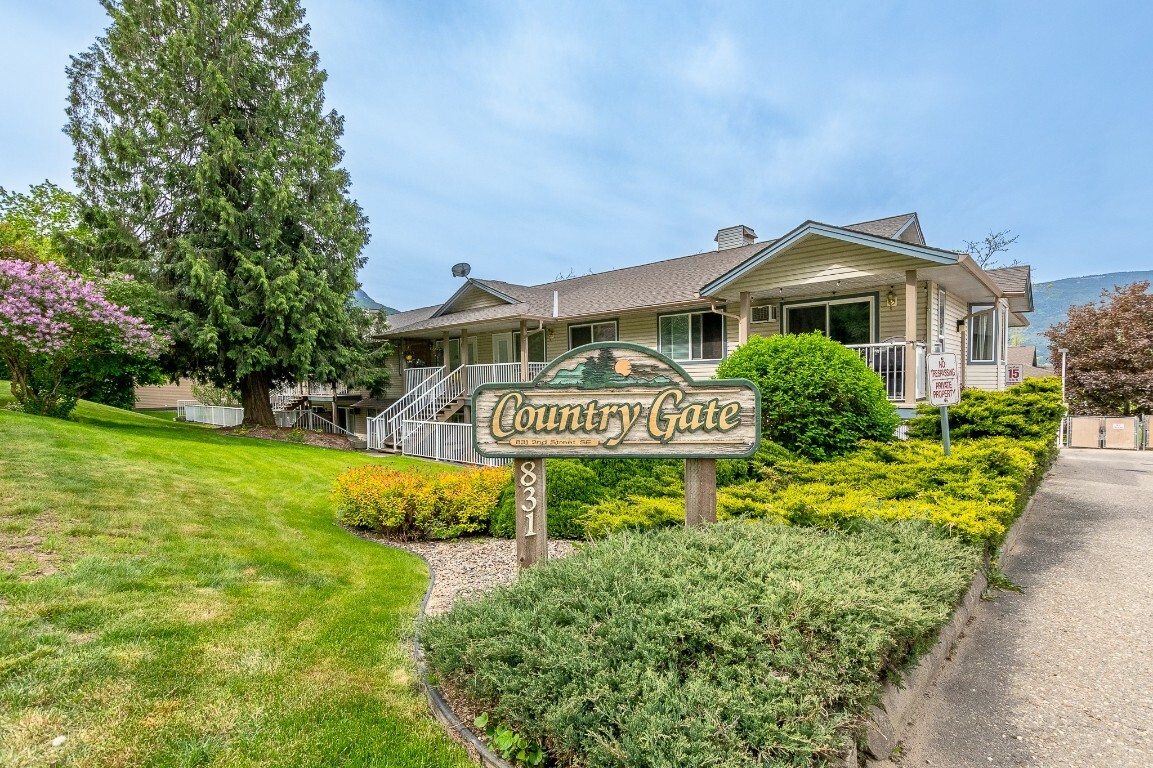 831 2 Street SE 115  Salmon Arm BC V1E 1S6 photo