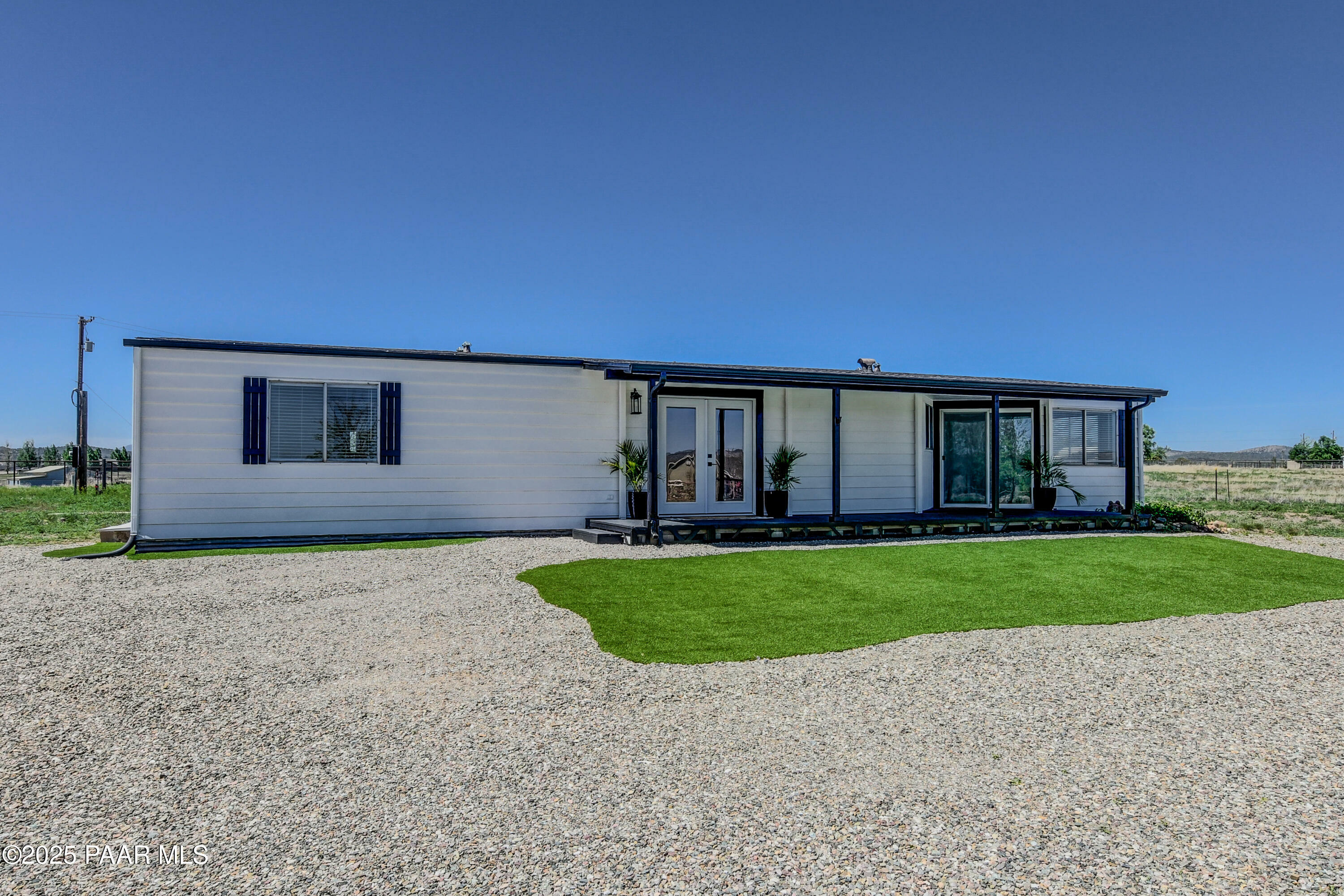 Property Photo: 22420 N Malapai Ridge Road AZ 86334