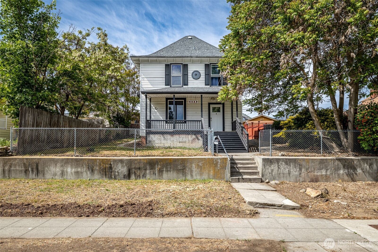 Property Photo:  226  Pennsylvania Avenue  WA 98801 